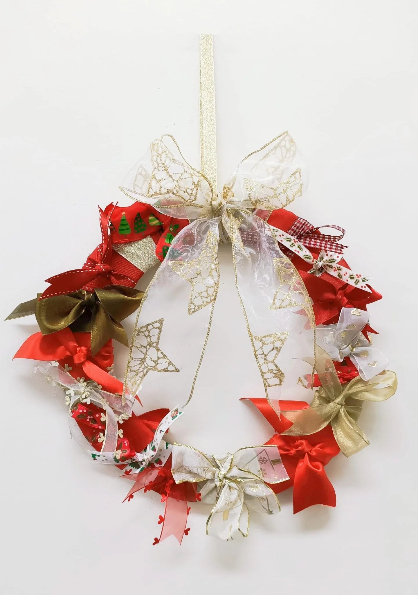 DIY Craft Ribbon Decorations with your Family